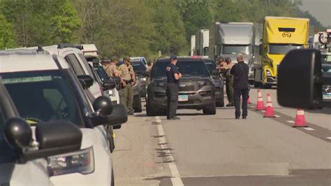 Man shot and killed, Illinois trooper injured on I-64